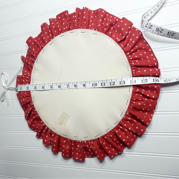 Handmade Vintage Embroidery Framed Hoop Hearts Ruffle Trim Grandma Cottage Core - Picture 3 of 8